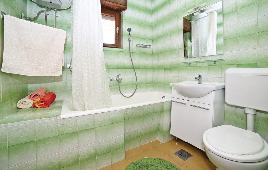 Apartmani Ljubica Каштела Экстерьер фото